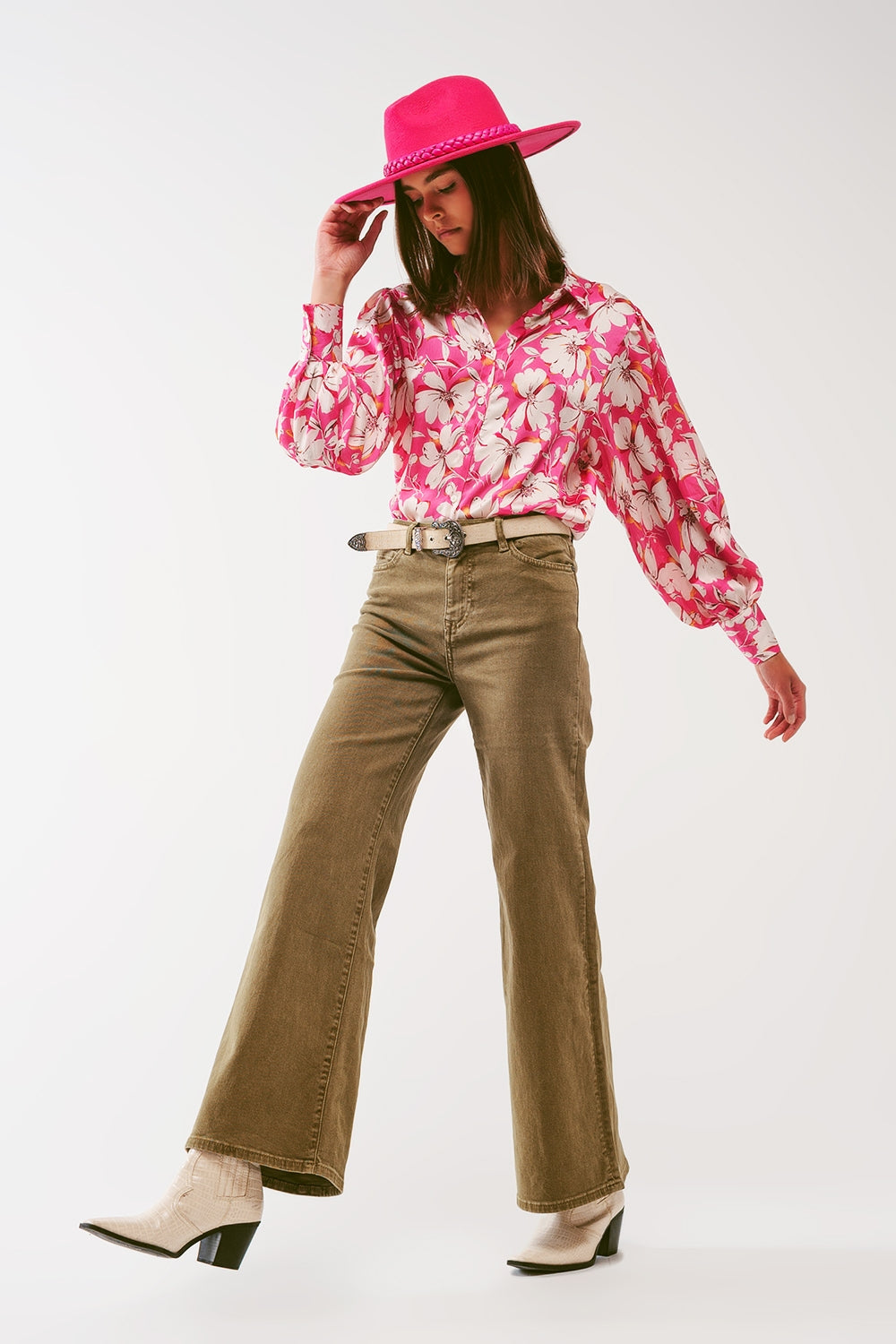 Blusa de gasa floral con mangas de volumen en rosa