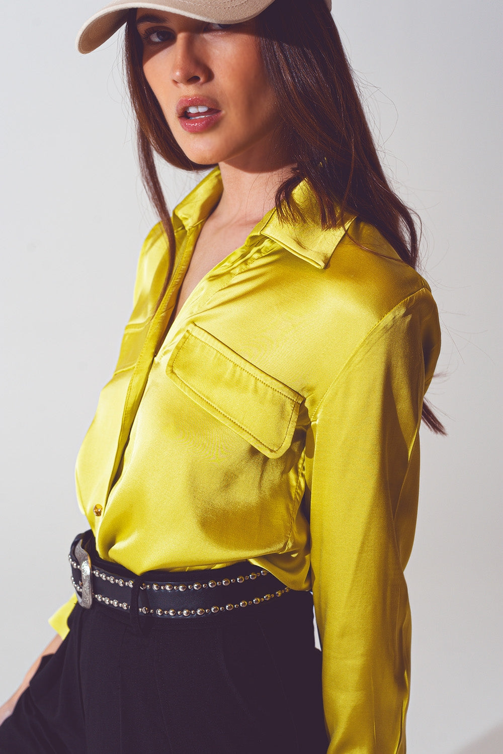Blusa verde lima de saten