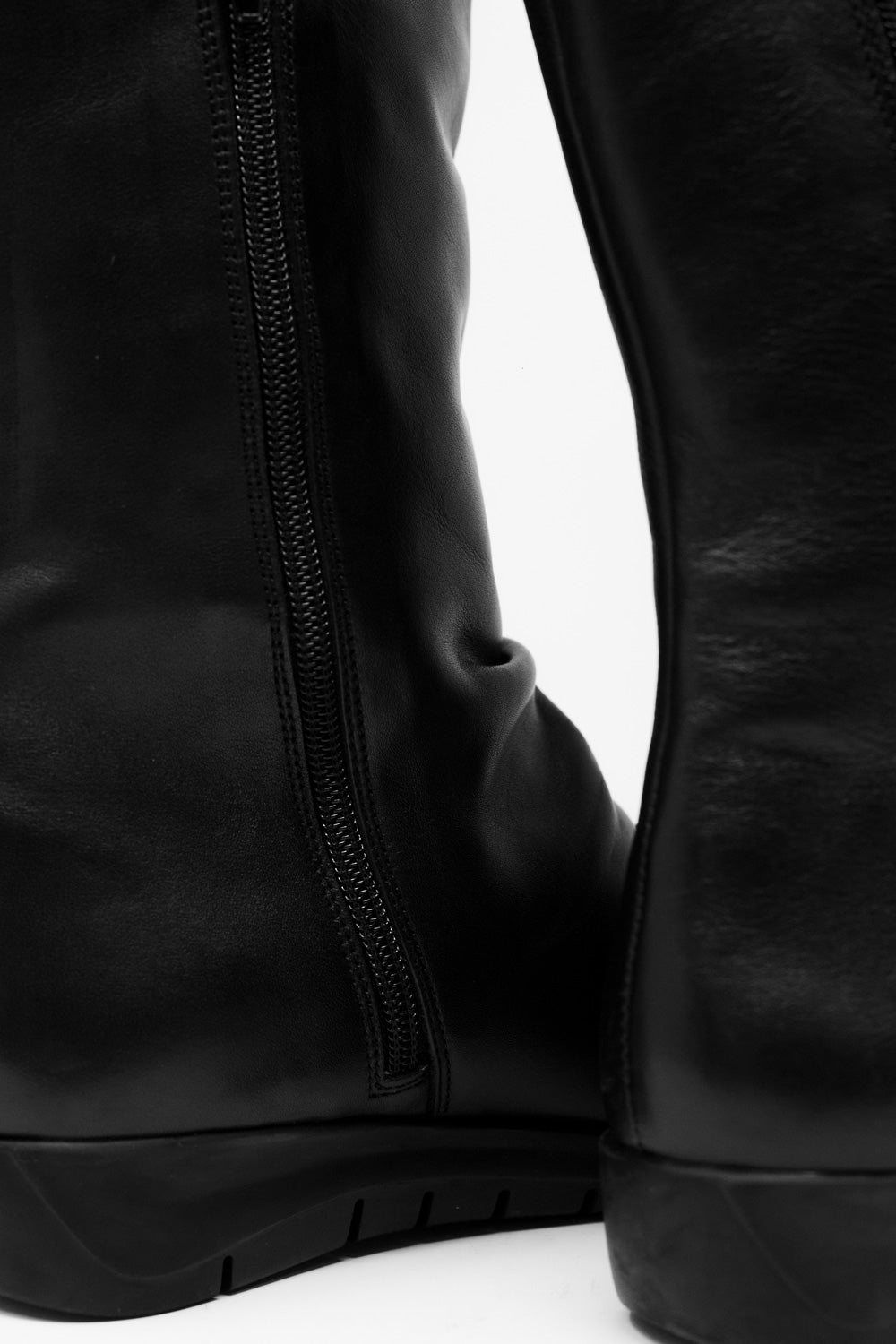 Botas holgadas de media caña