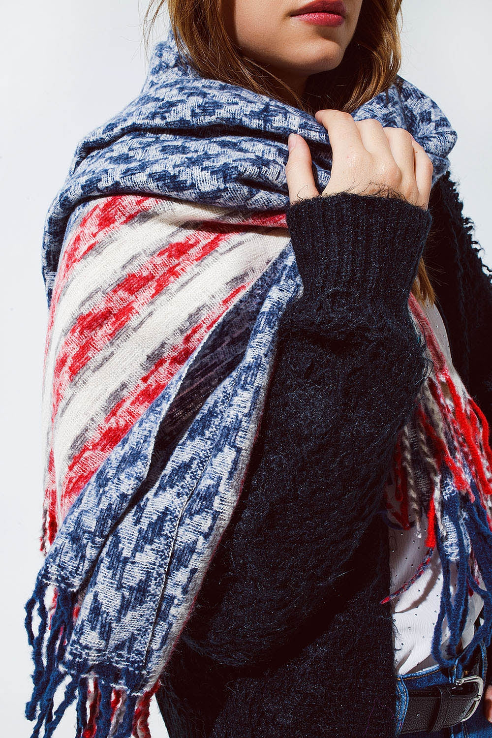 Bufanda americana estilo Houndstooth en blanco rojo y azul