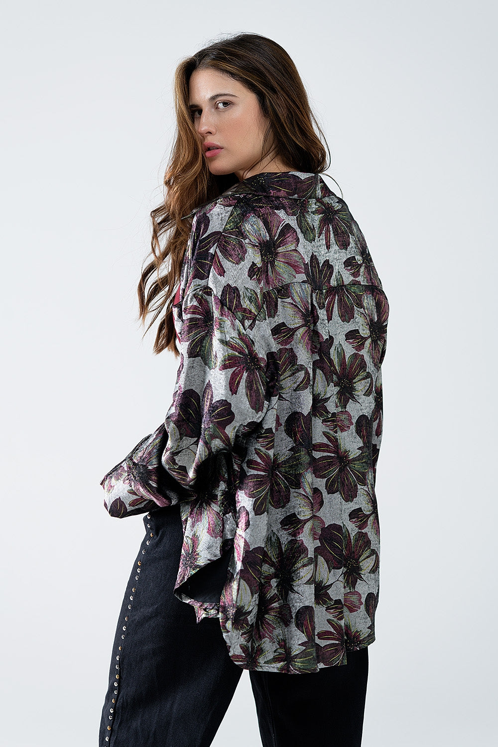 Camisa con estampado de flores efecto metalizado