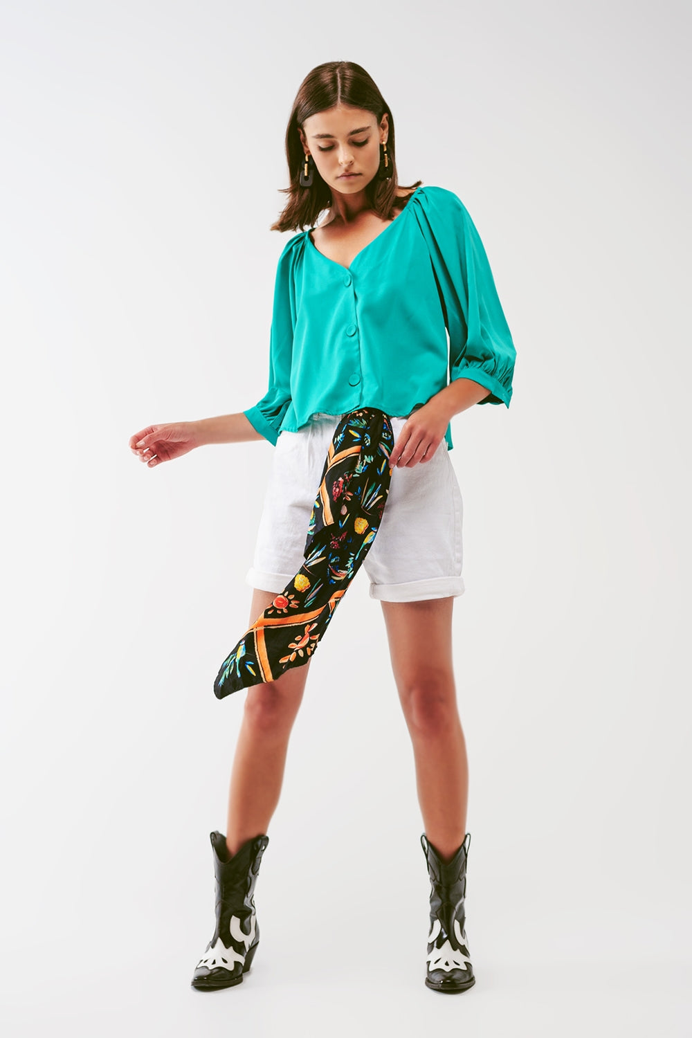 Camisa corta con botones en verde