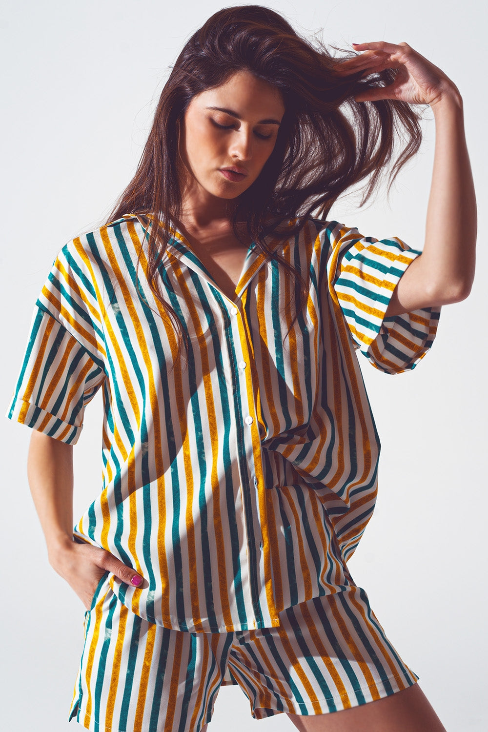 Camisa holgada a rayas verdes