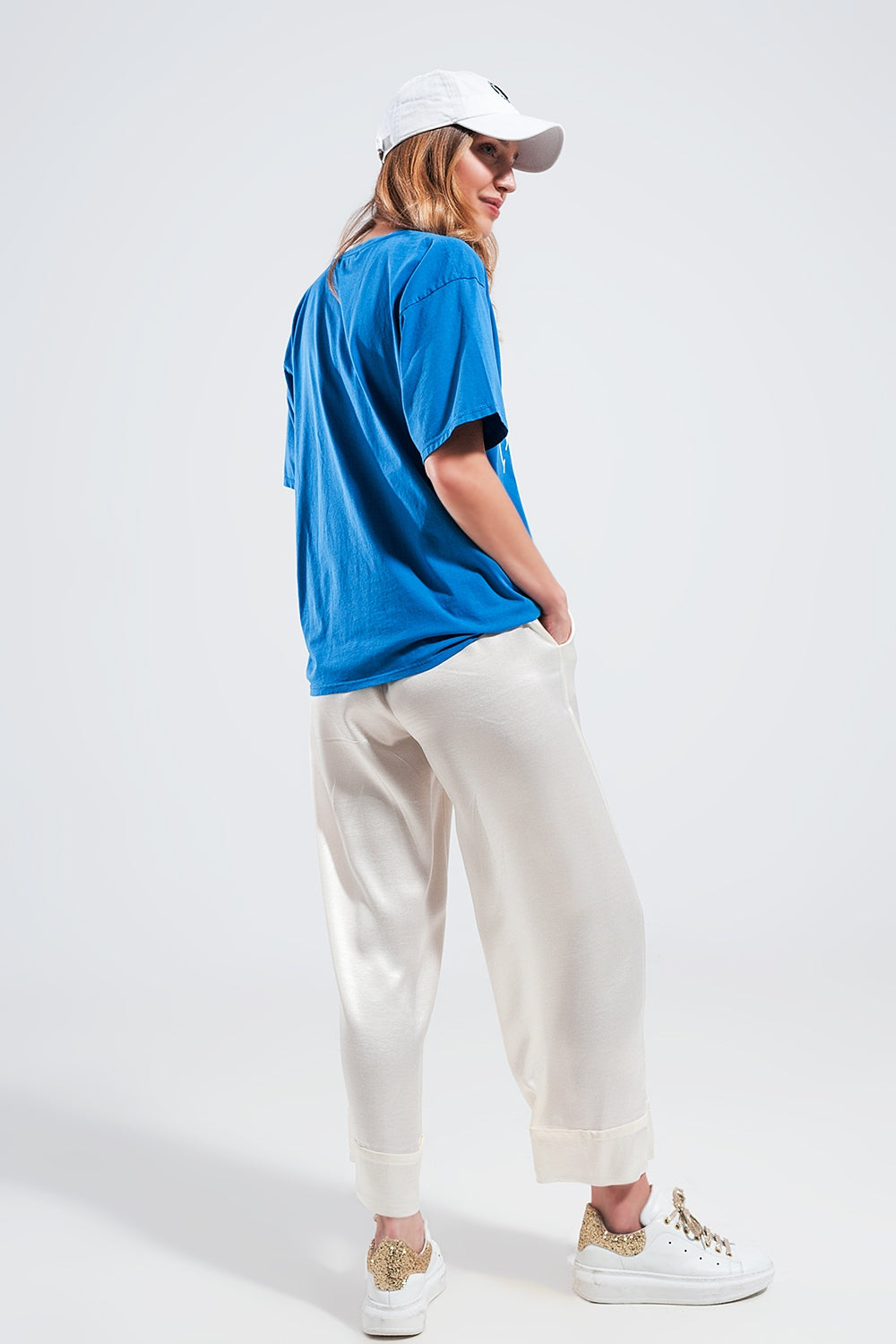 Camiseta azul con texto estampado Los Angeles
