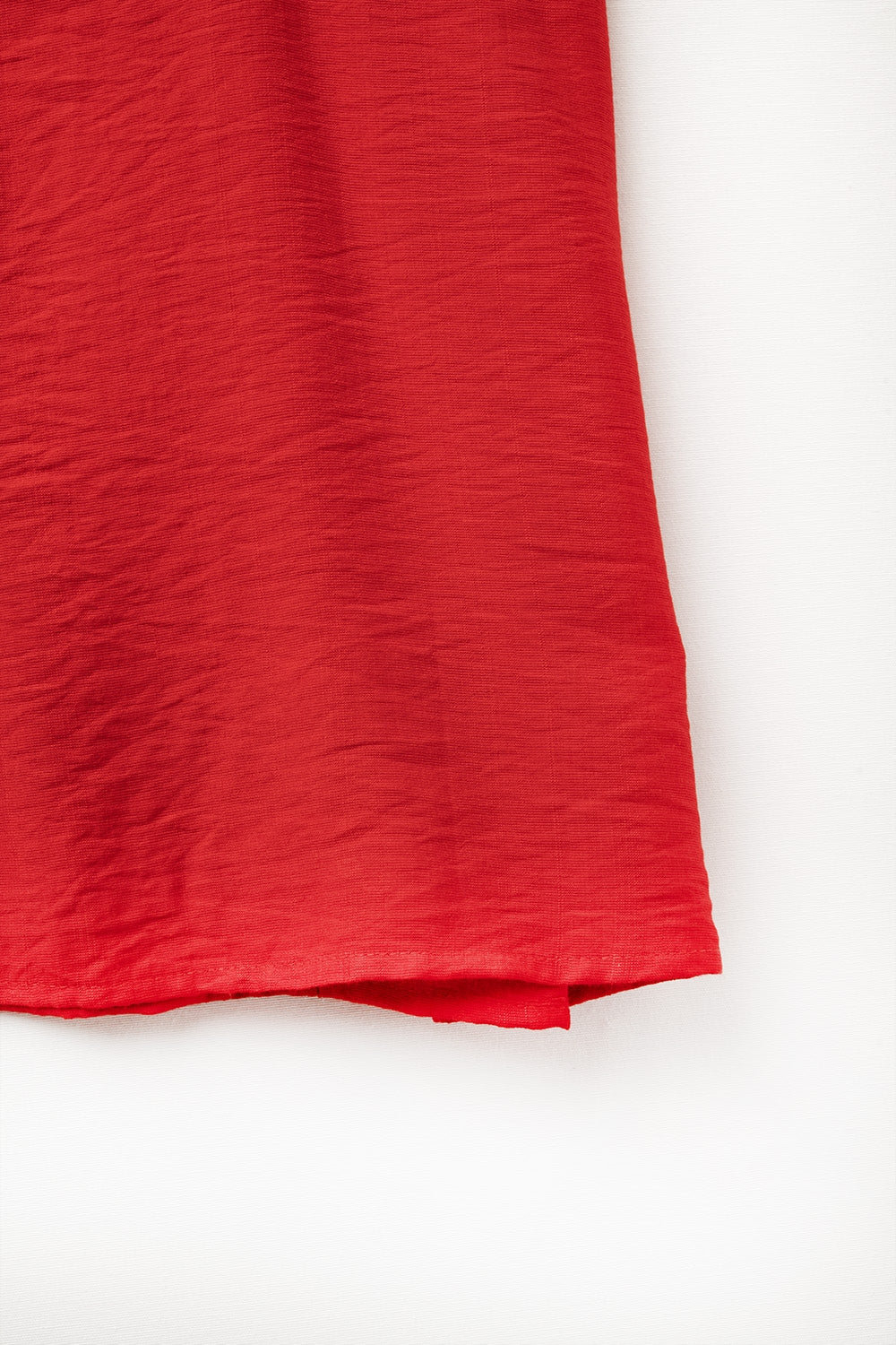 Camiseta básica de verano con cuello halter en rojo cereza