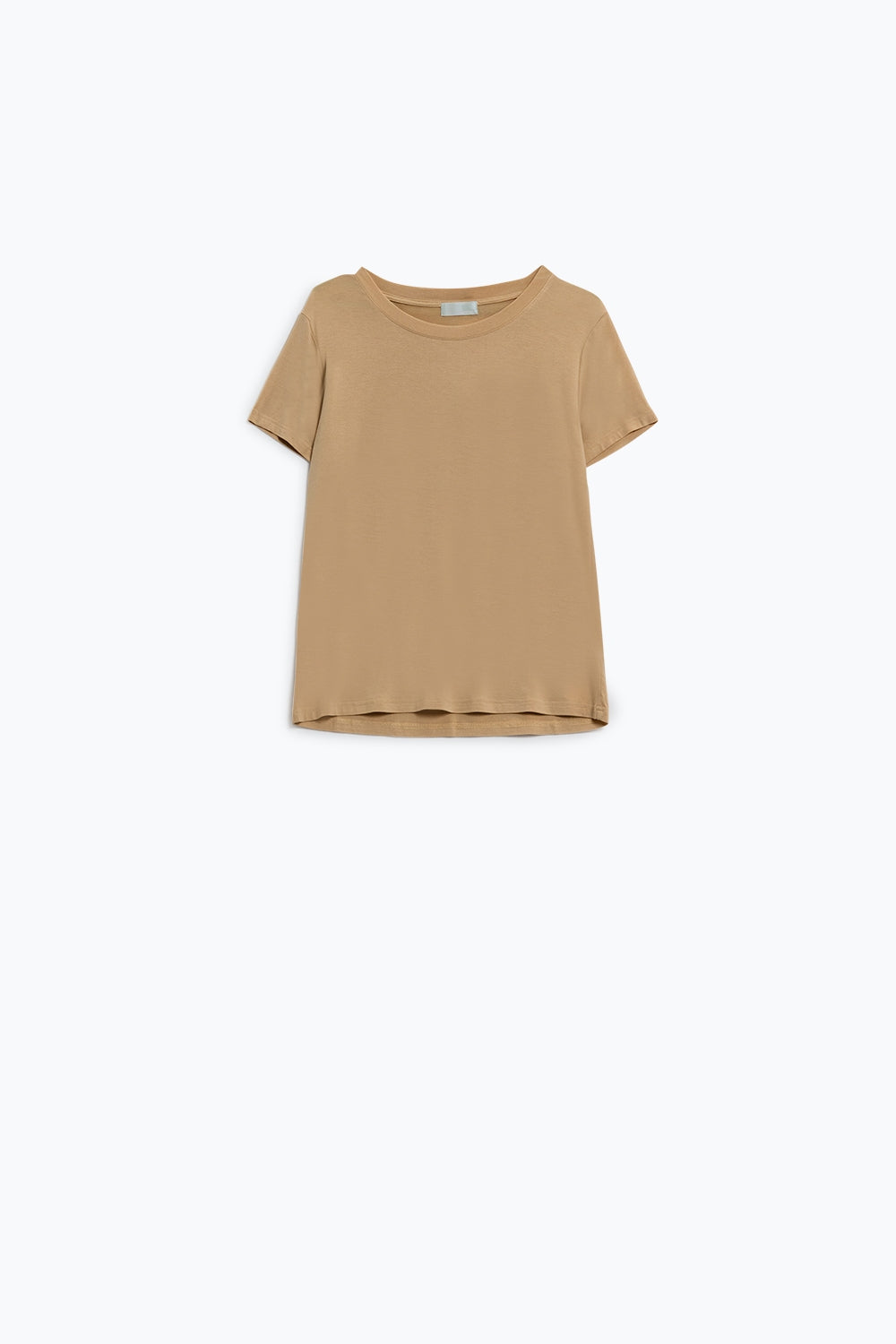 Q2 Camiseta básica de viscosa camel con cuello redondo