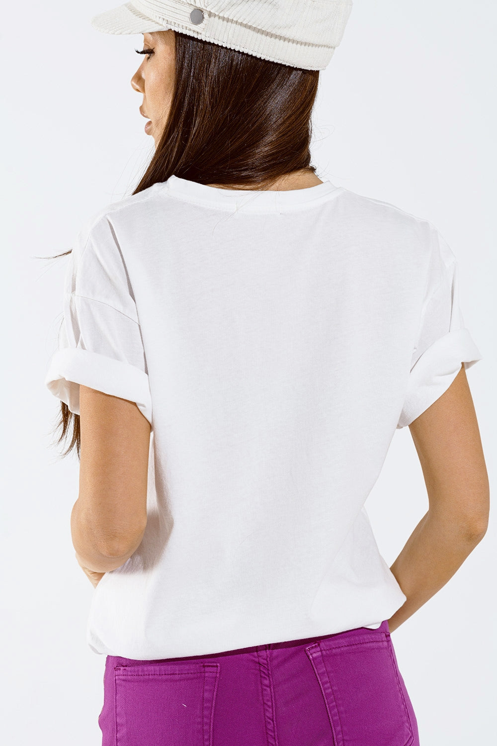 Camiseta con estampado digital LOVE art deco en blanco