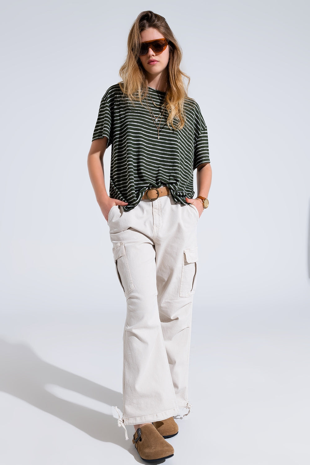 Camiseta de rayas Relaxed con cuello redondo en color caqui