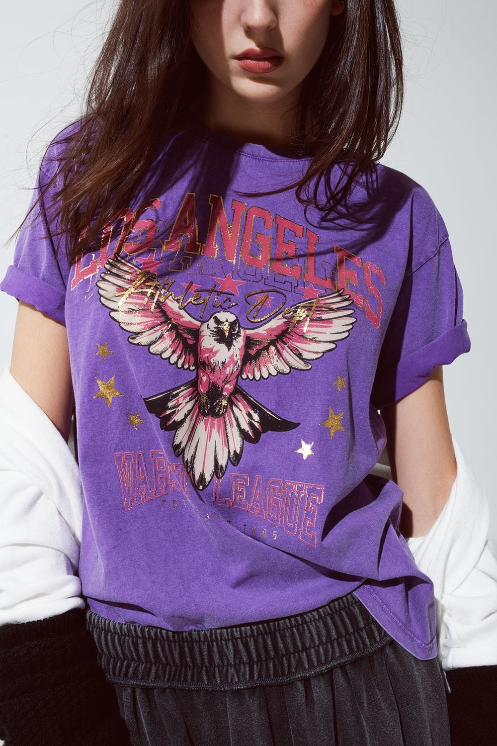 Camiseta morada con estampado de Los Ángeles en la parte delantera