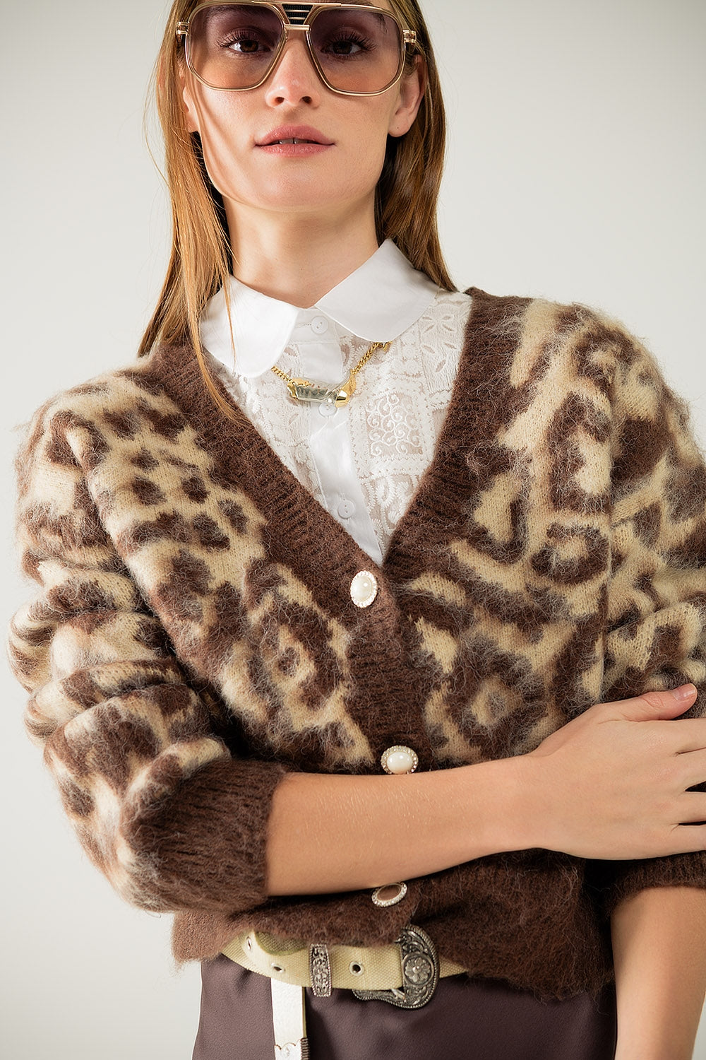 cárdigan con estampado de leopardo y lana en beige