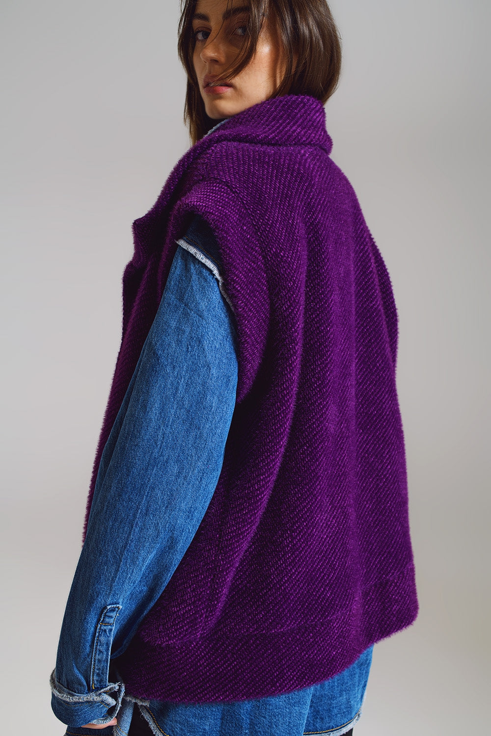 Chaleco de espiga abierto con cuello estilo chal en color morado