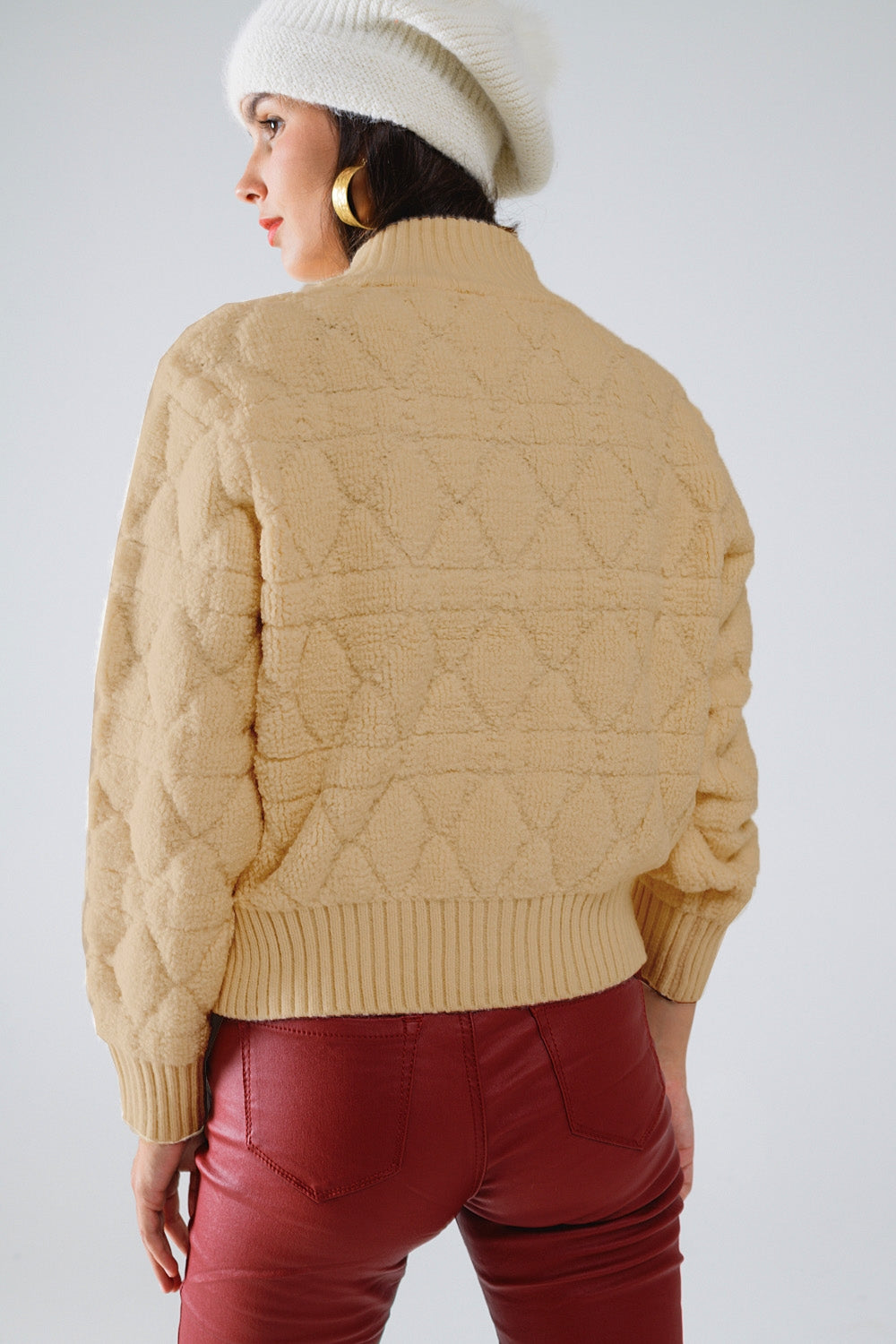 Chaqueta bomber de suave punto grueso en color camel