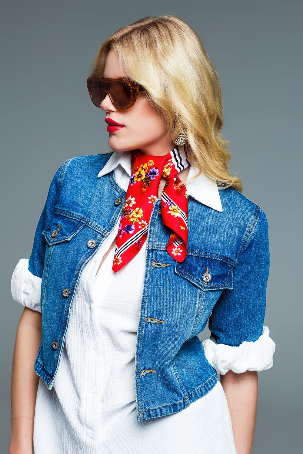 Chaqueta vaquera recortada CH Style en lavado medio