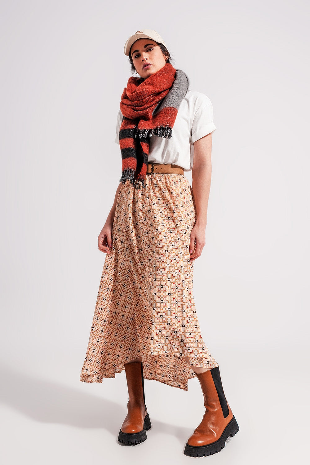 Falda midi con estampado geométrico estilo años 90
