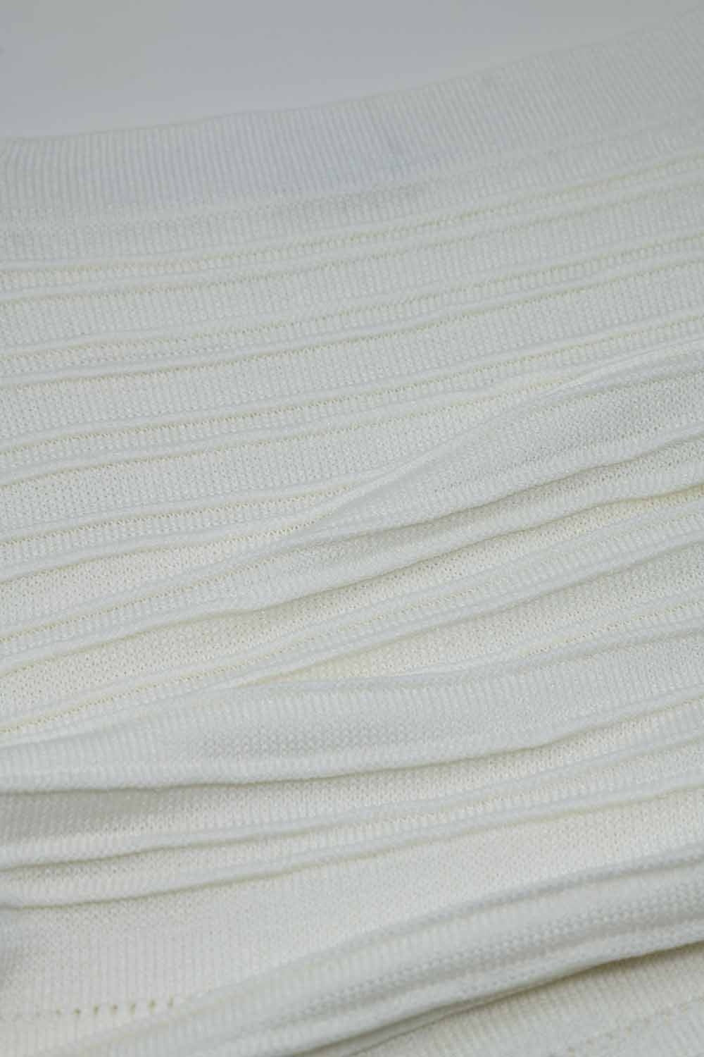 Falda midi de punto en blanco