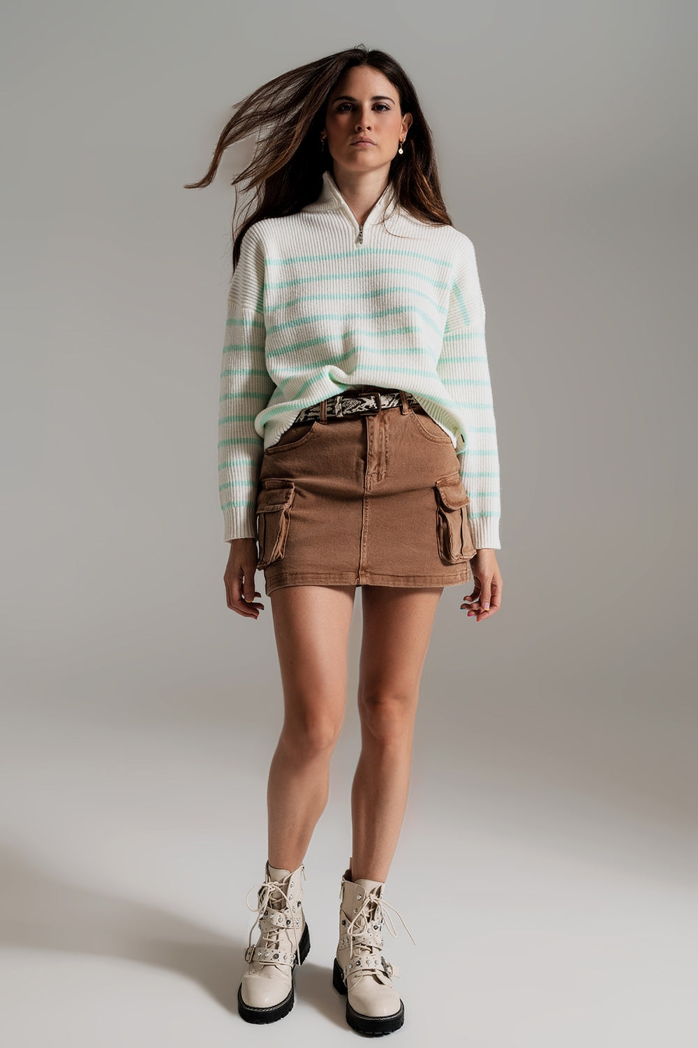Falda mini cargo en camel