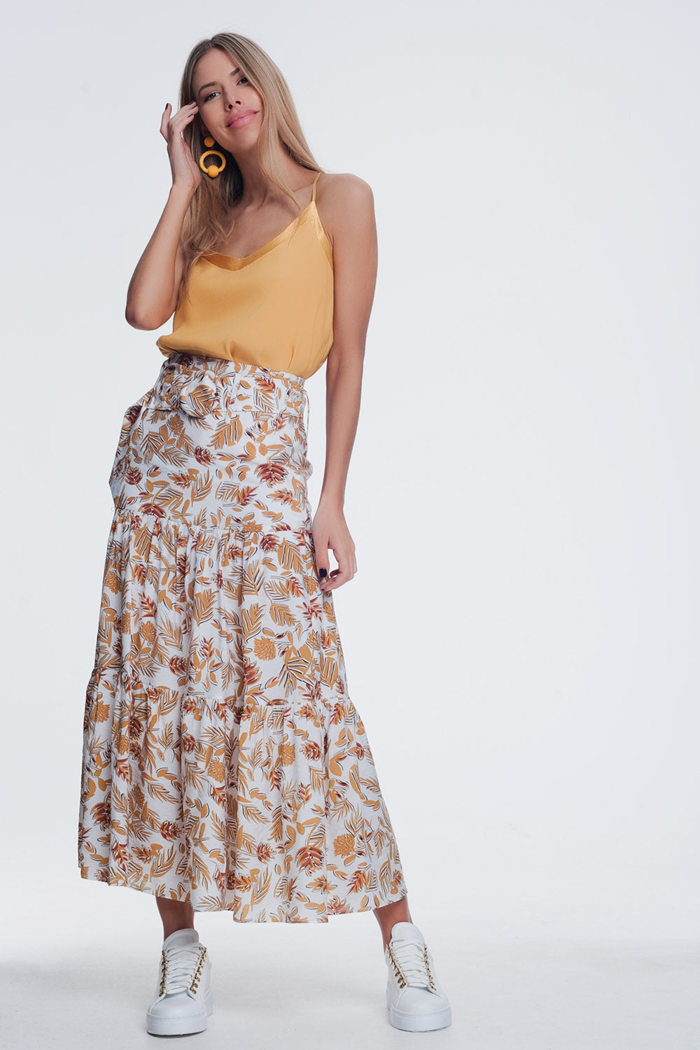 Q2 Falda recta a media pierna con estampado floral de jungla