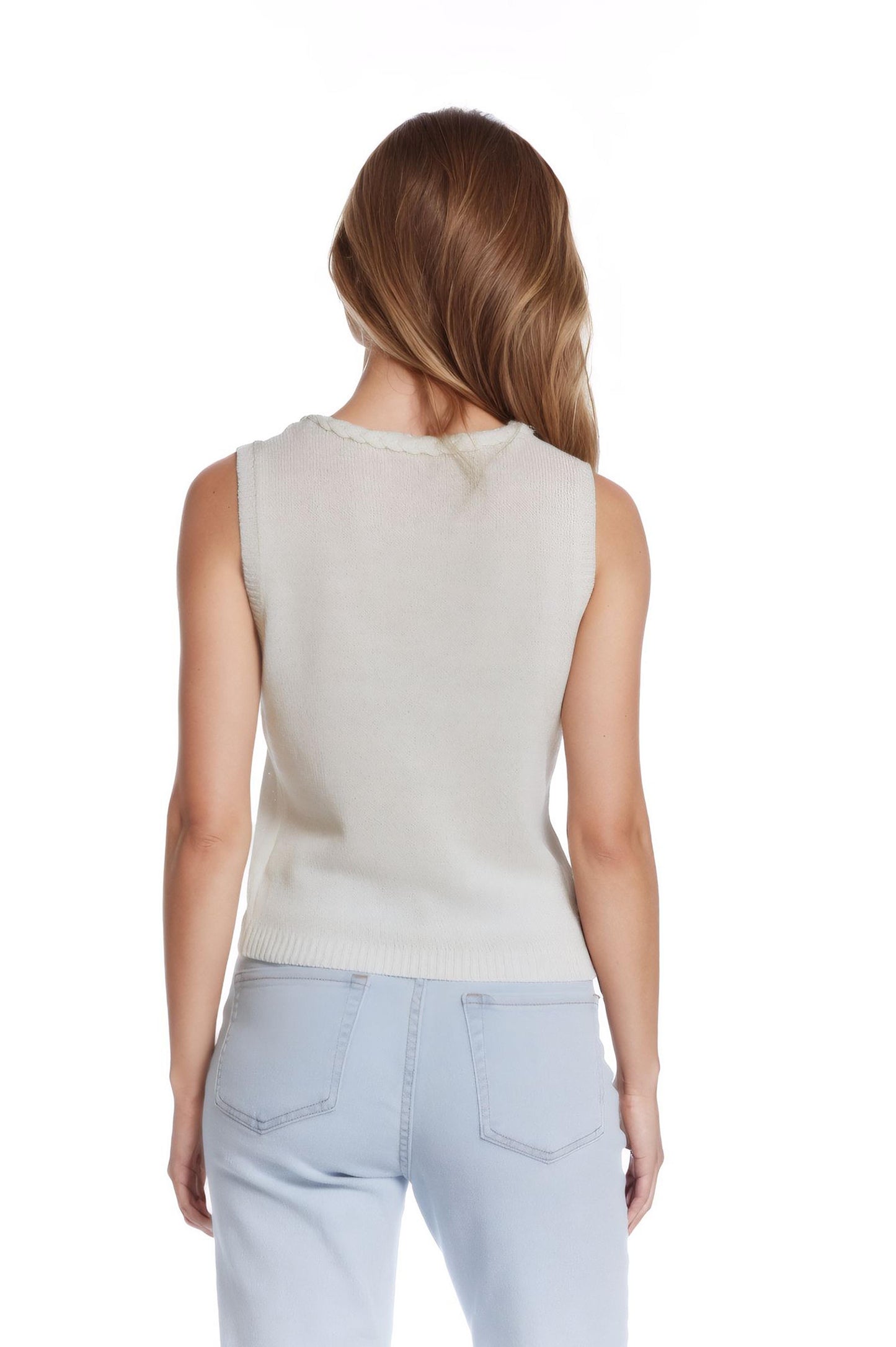 Jersey blanco sin mangas con cuello redondo y detalle de trenza en el escote