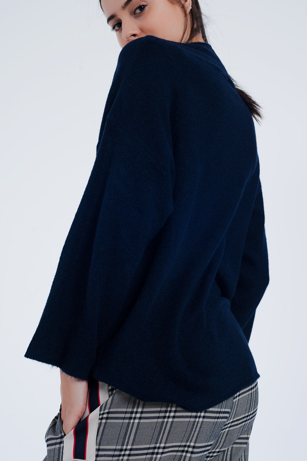 Jersey con cuello desbocado en azul