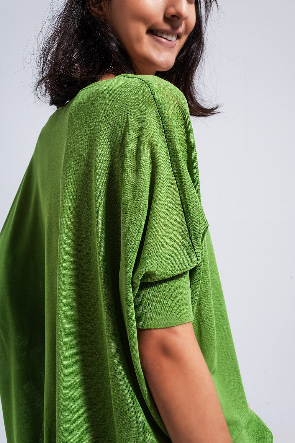 Jersey de corte cuadrado y manga corta en verde