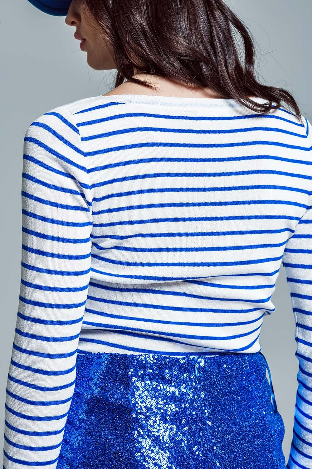 jersey fino blanco con rayas azules
