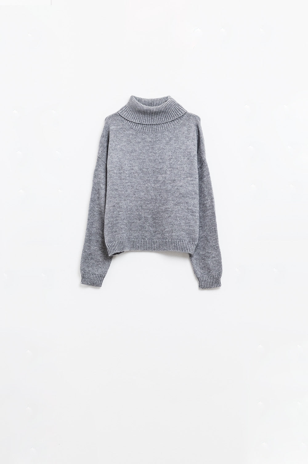 Jersey gris holgado con mangas caídas