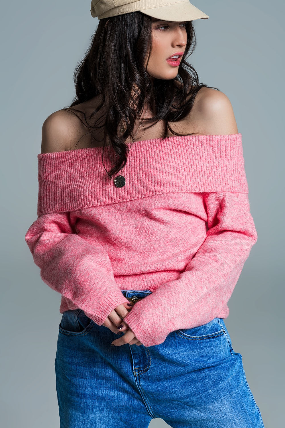 Q2 Jersey relajado super suave de color rosa con escote barco