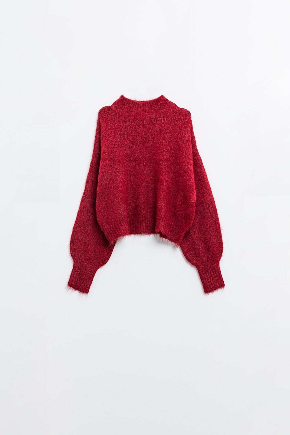 Jersey rojo esponjoso con cuello alto y mangas globo