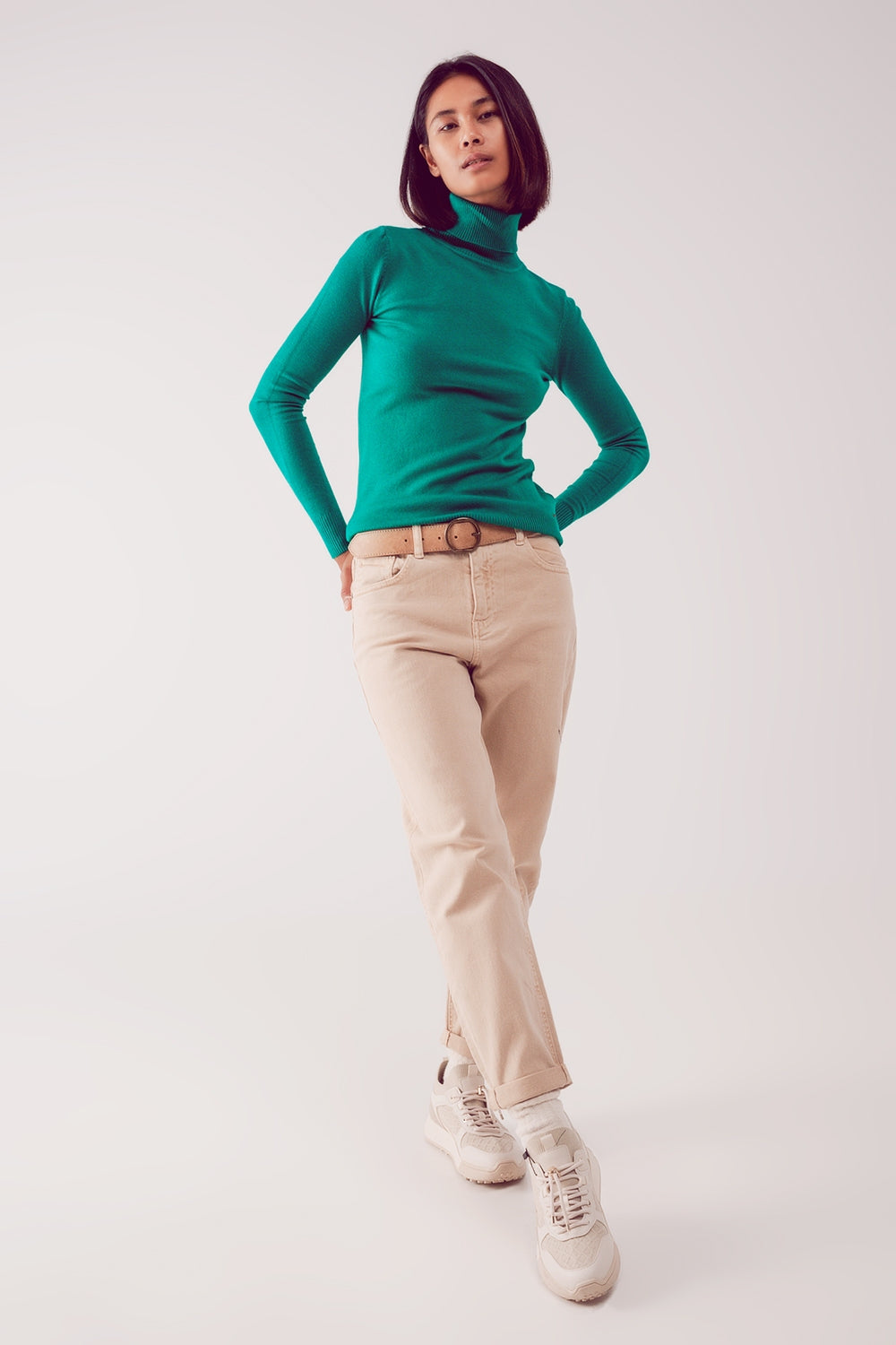 Jersey verde con cuello alto