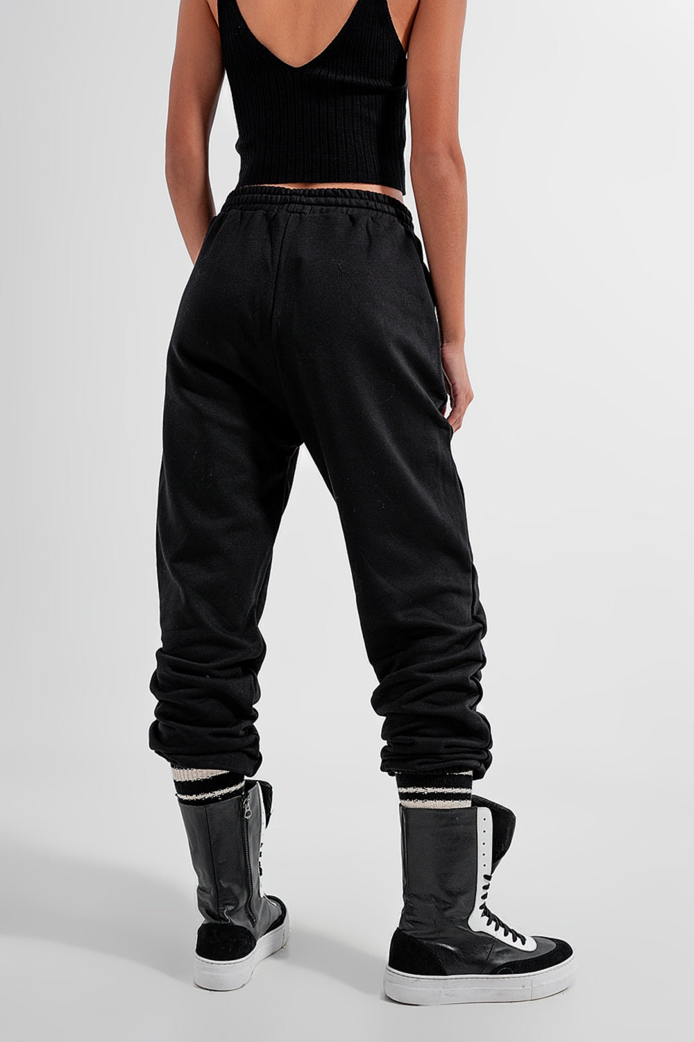 Joggers negros básicos con cordón de algodón