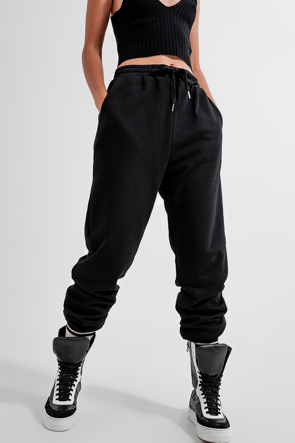 Joggers negros básicos con cordón de algodón
