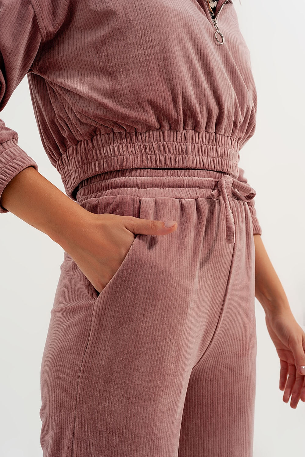 Joggers rosa con cordón ajustable de pana