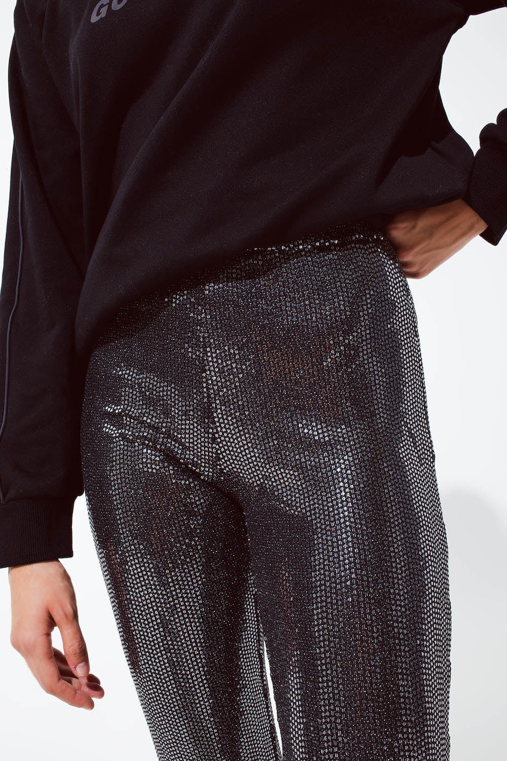 Leggings acampanados de tejido metalizado en plata