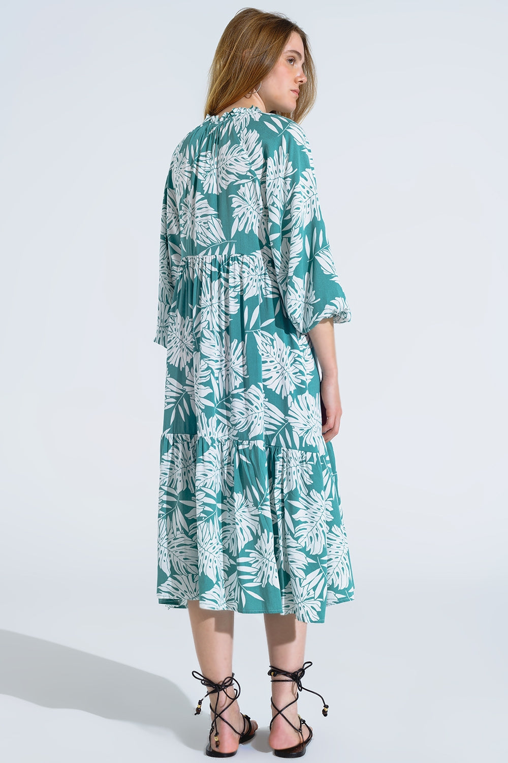 Maxi vestido boho con mangas globo y estampado de hojas en verde
