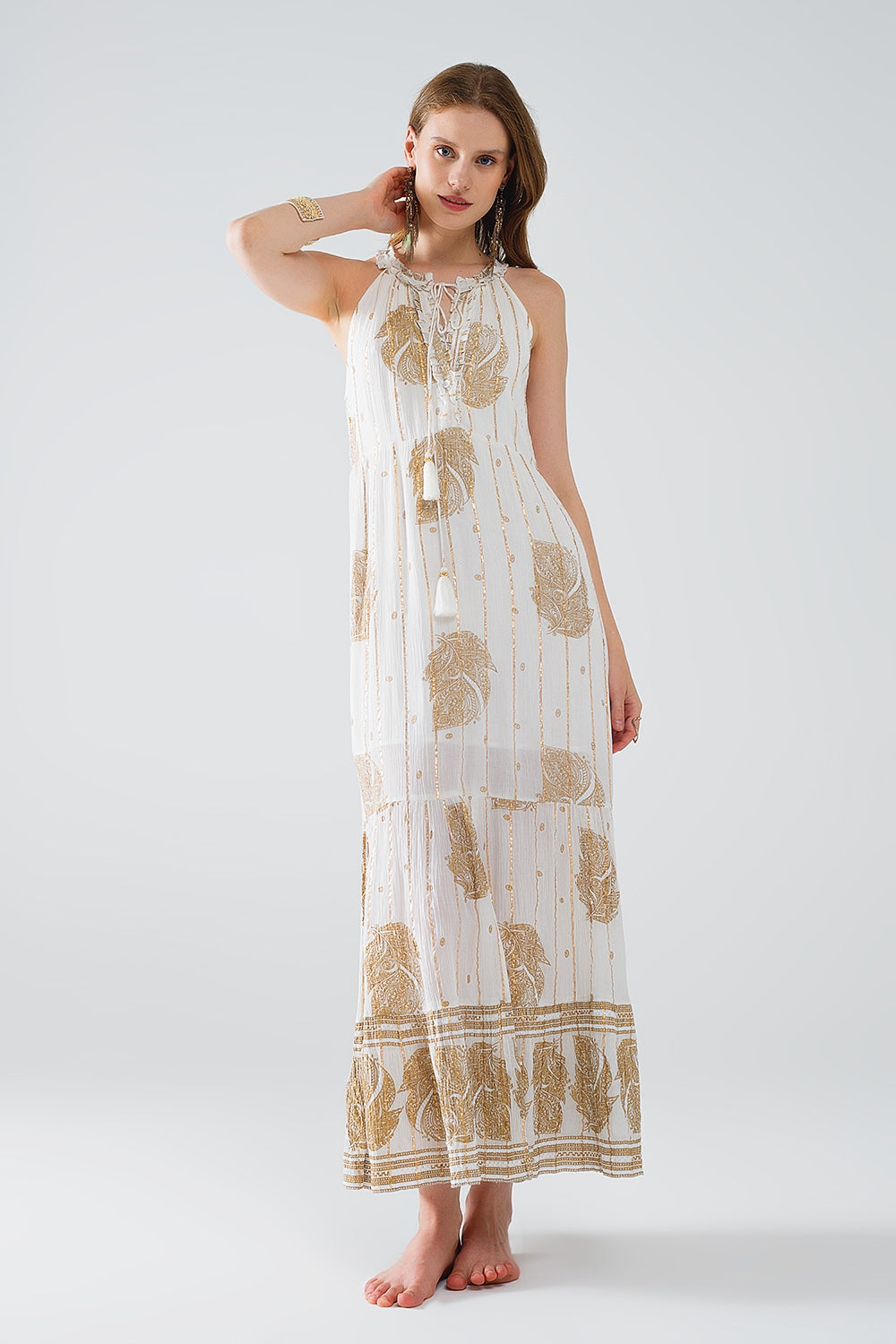maxi vestido boho de gasa con estampado de flores doradas