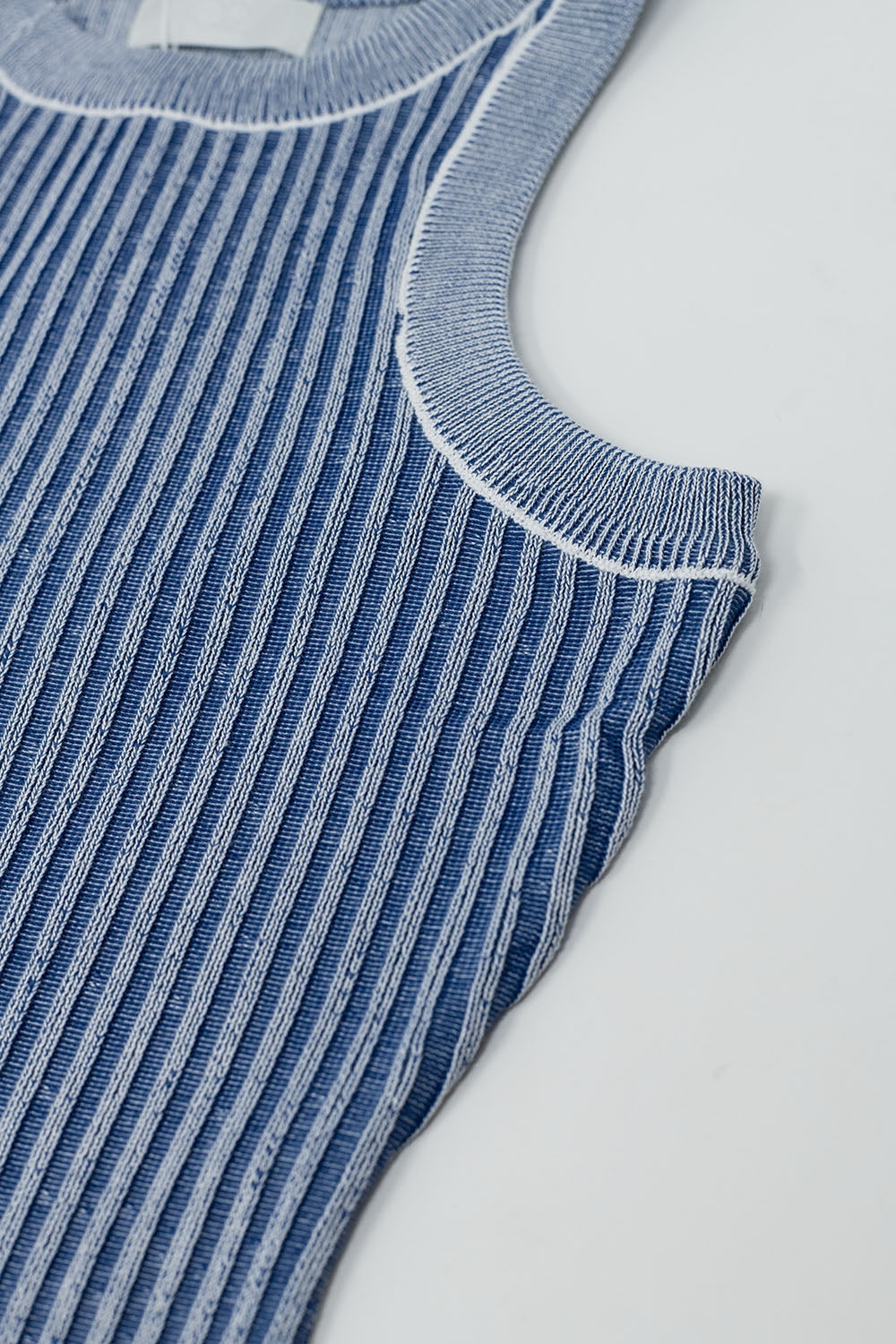 Maxi Vestido sin mangas Halter Bodycon acanalado en azul