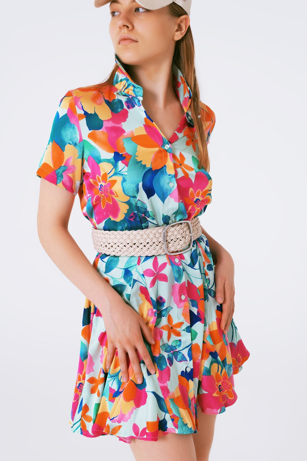 Mini vestido en saten suave estampado flores