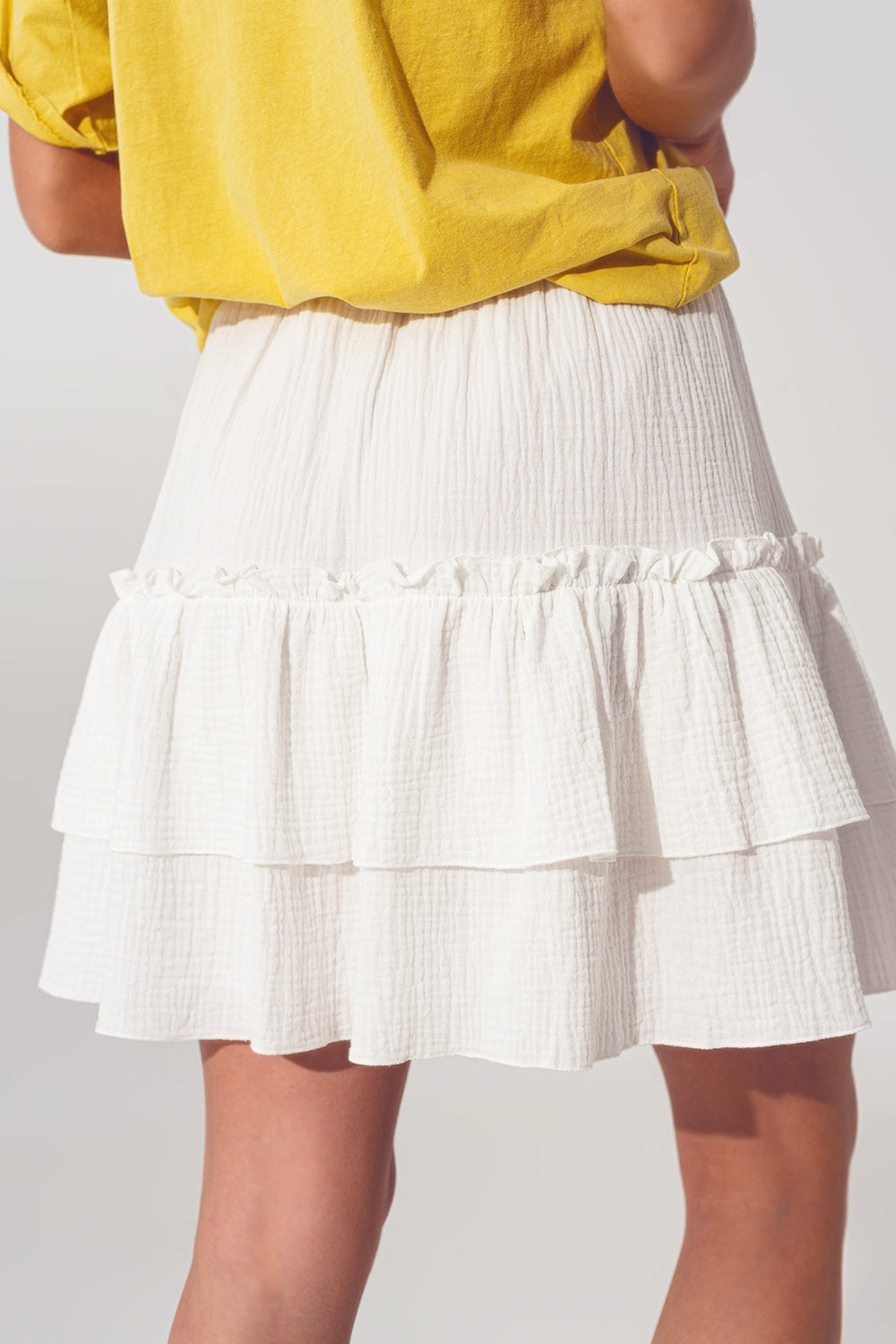 Minifalda con Volantes Texturizados en Blanco