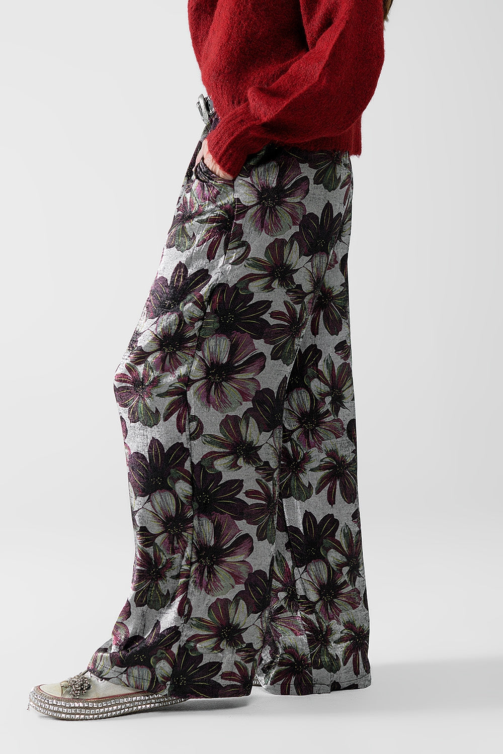 pantalón ancho con estampado floral