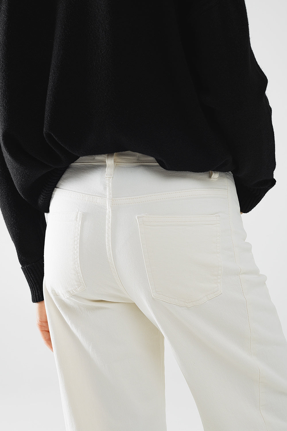 Pantalón extra ancho en color crema