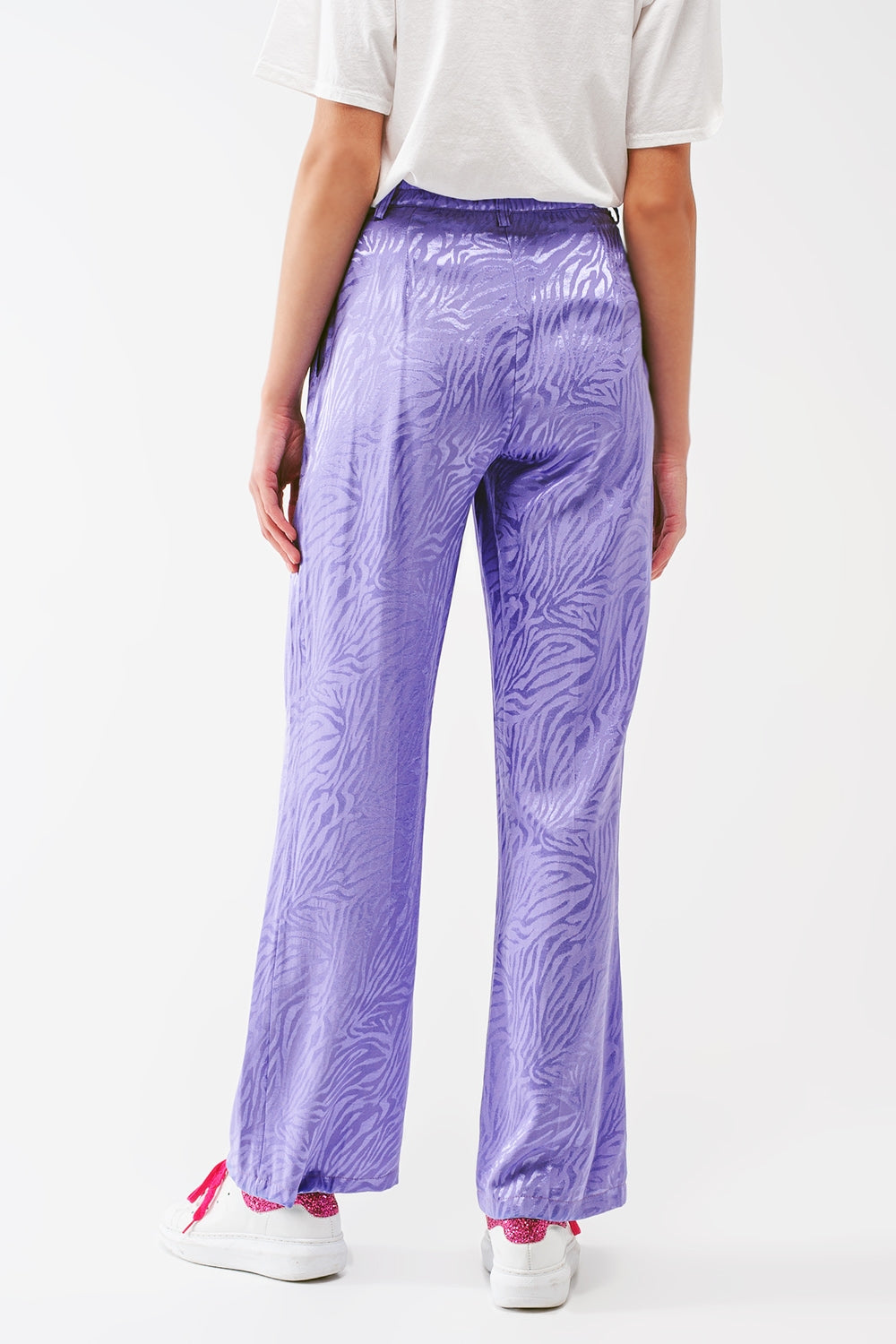 Pantalón suelto con estampado de cebra en morado