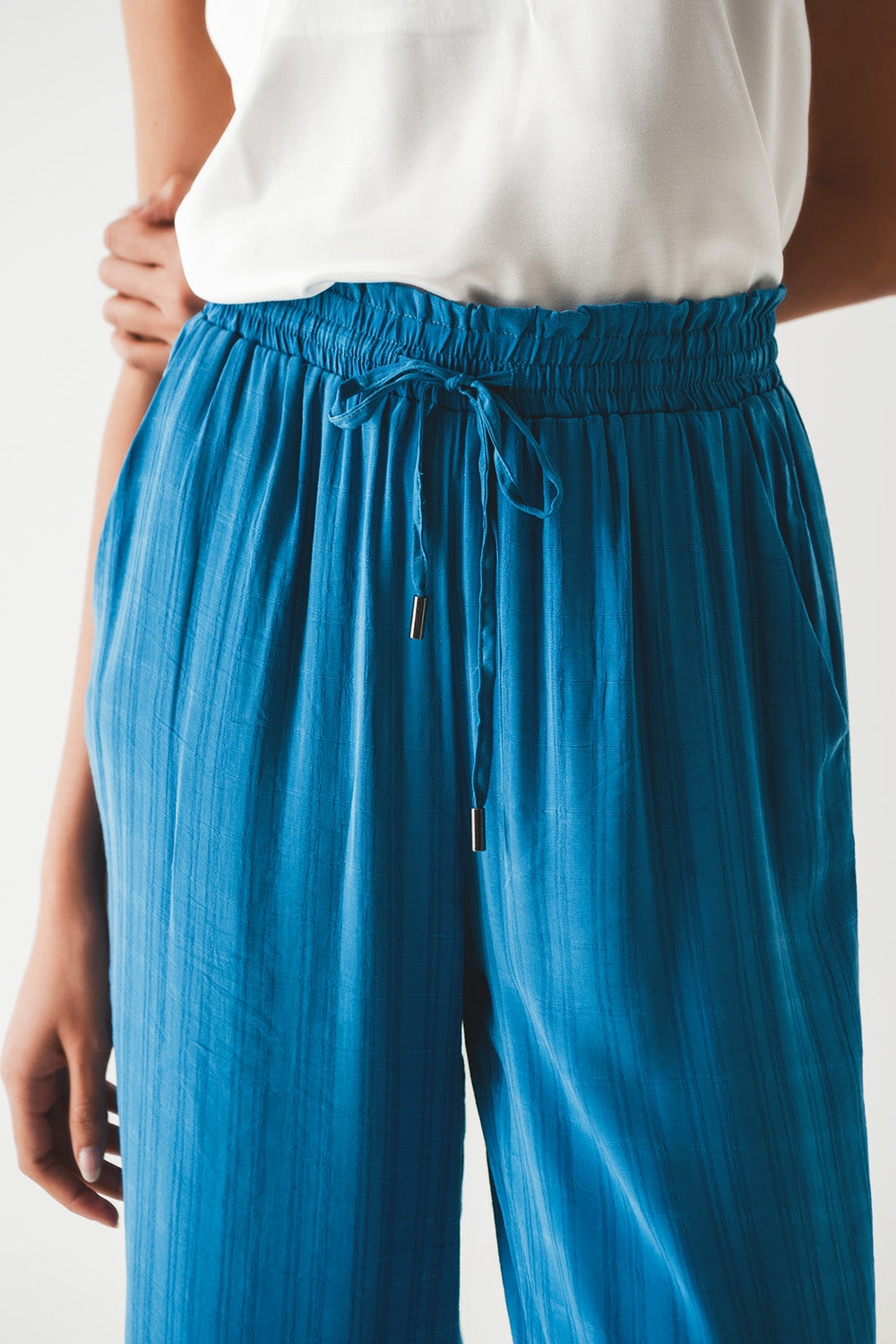 Pantalones anchos cintura elastica en azul