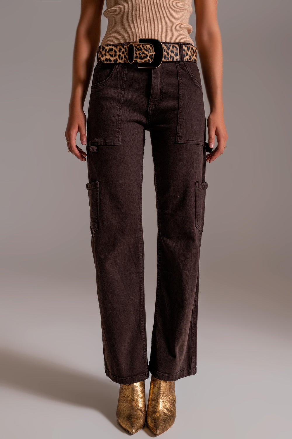 Pantalones cargo de pierna recta en marron