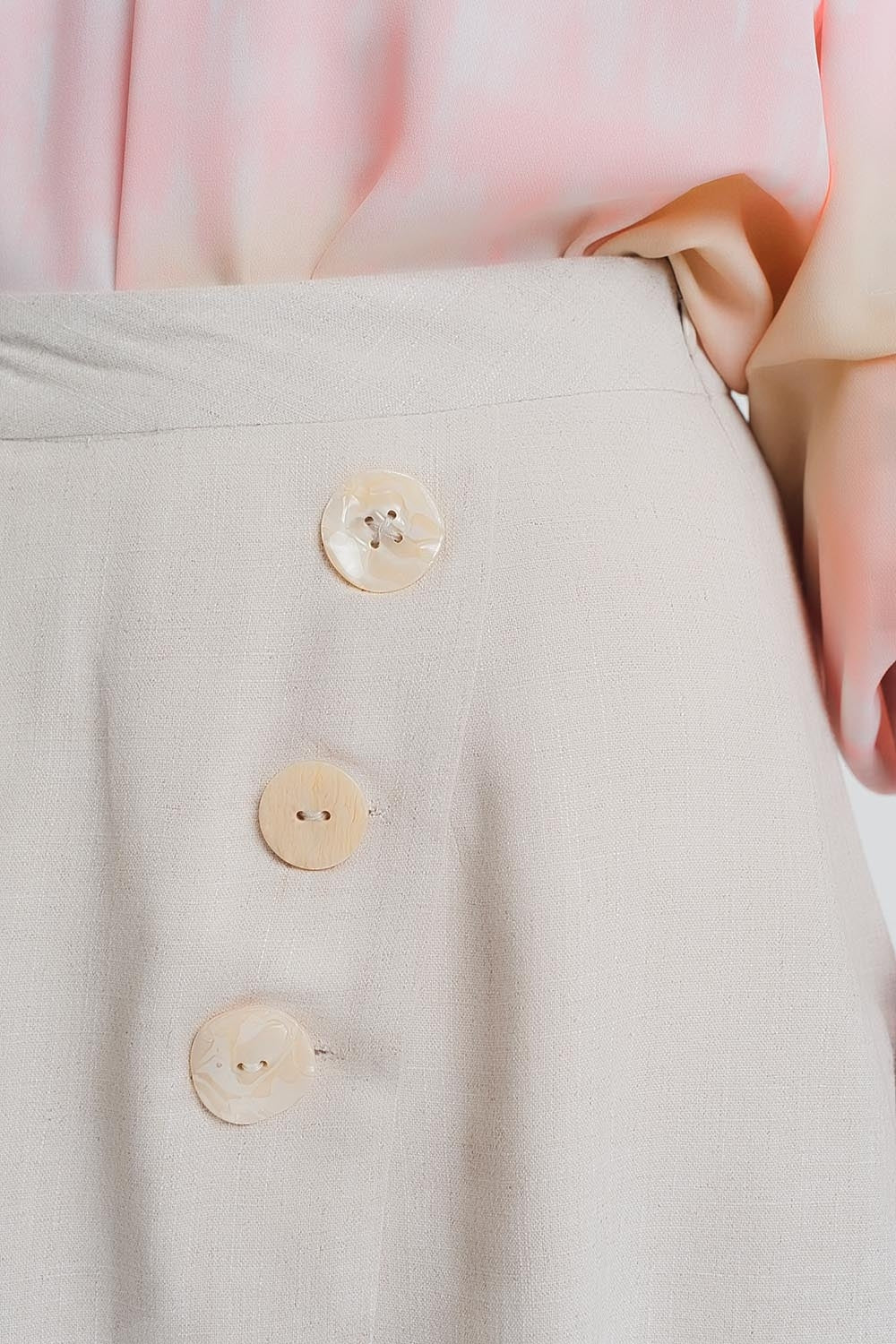 Pantalones cortos con detalle de botones