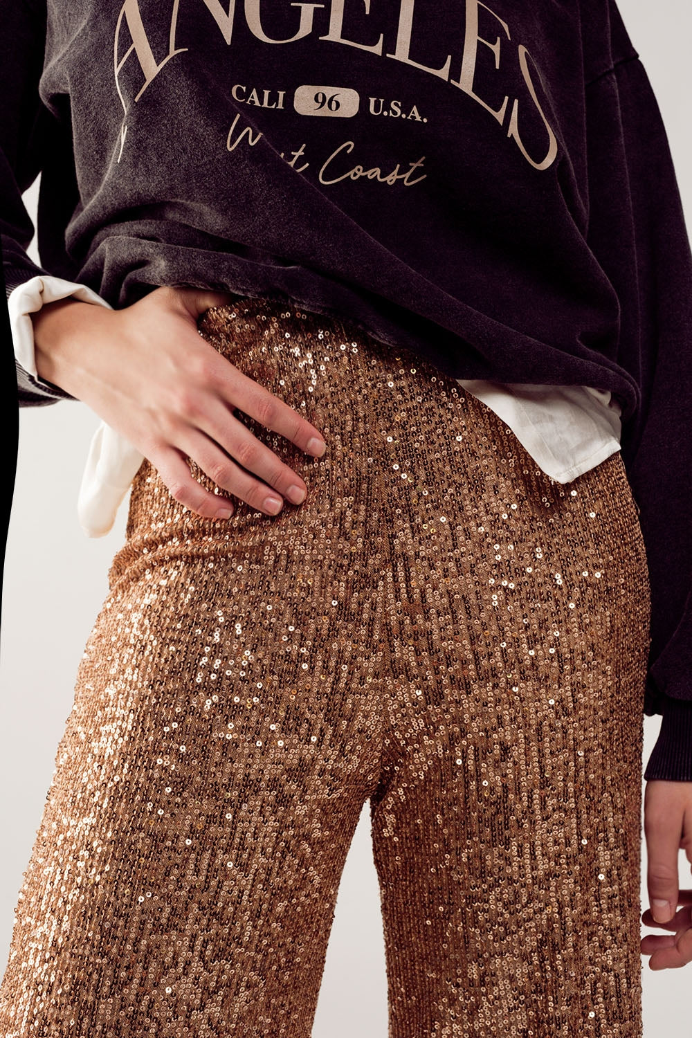 Pantalones de lentejuelas en oro