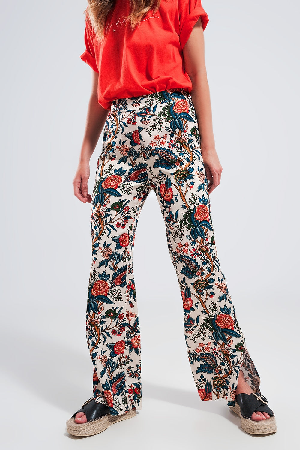 Pantalones de pernera ancha con estampado de cachemir beige