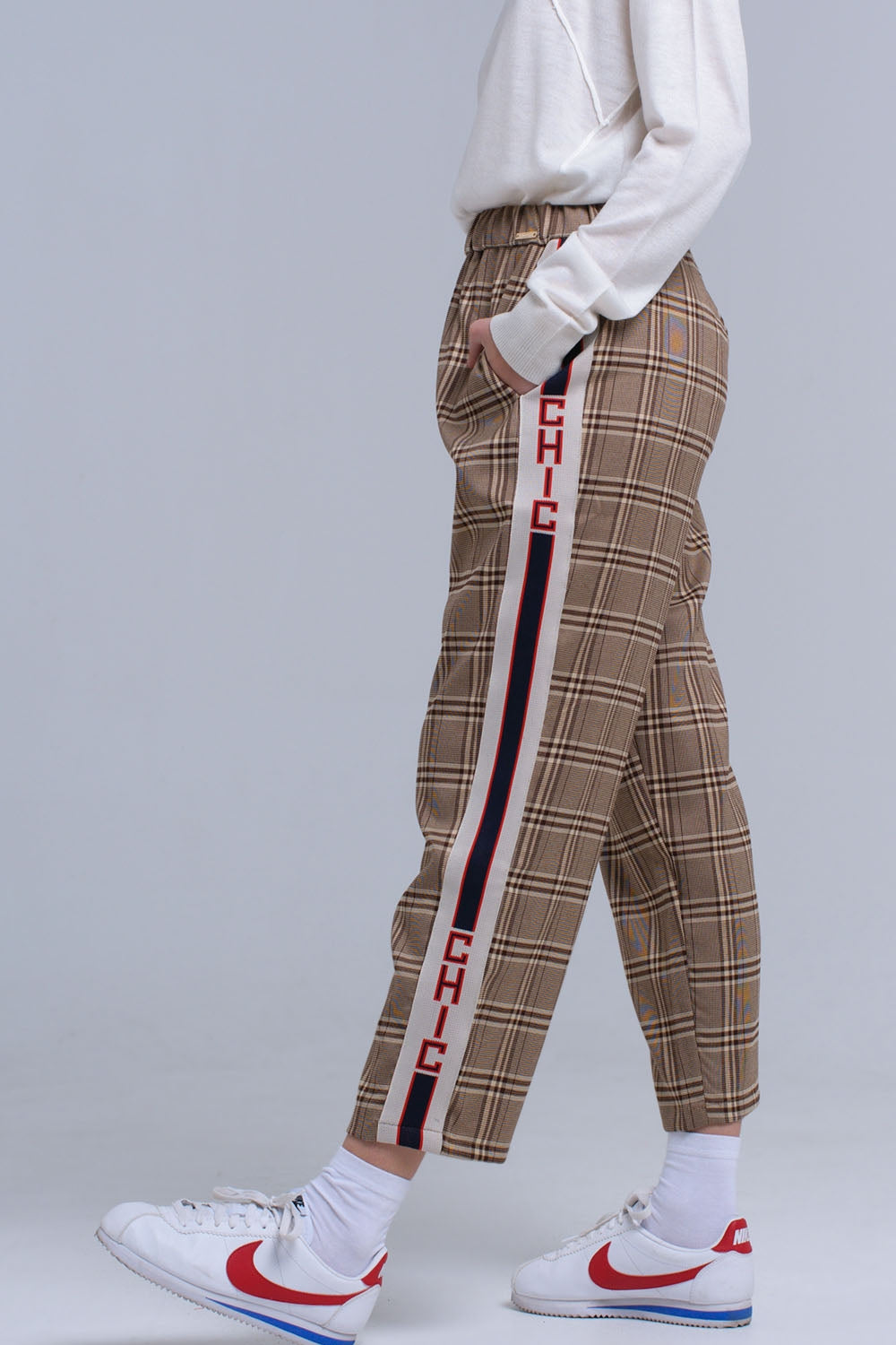 Pantalones de tartán marrón