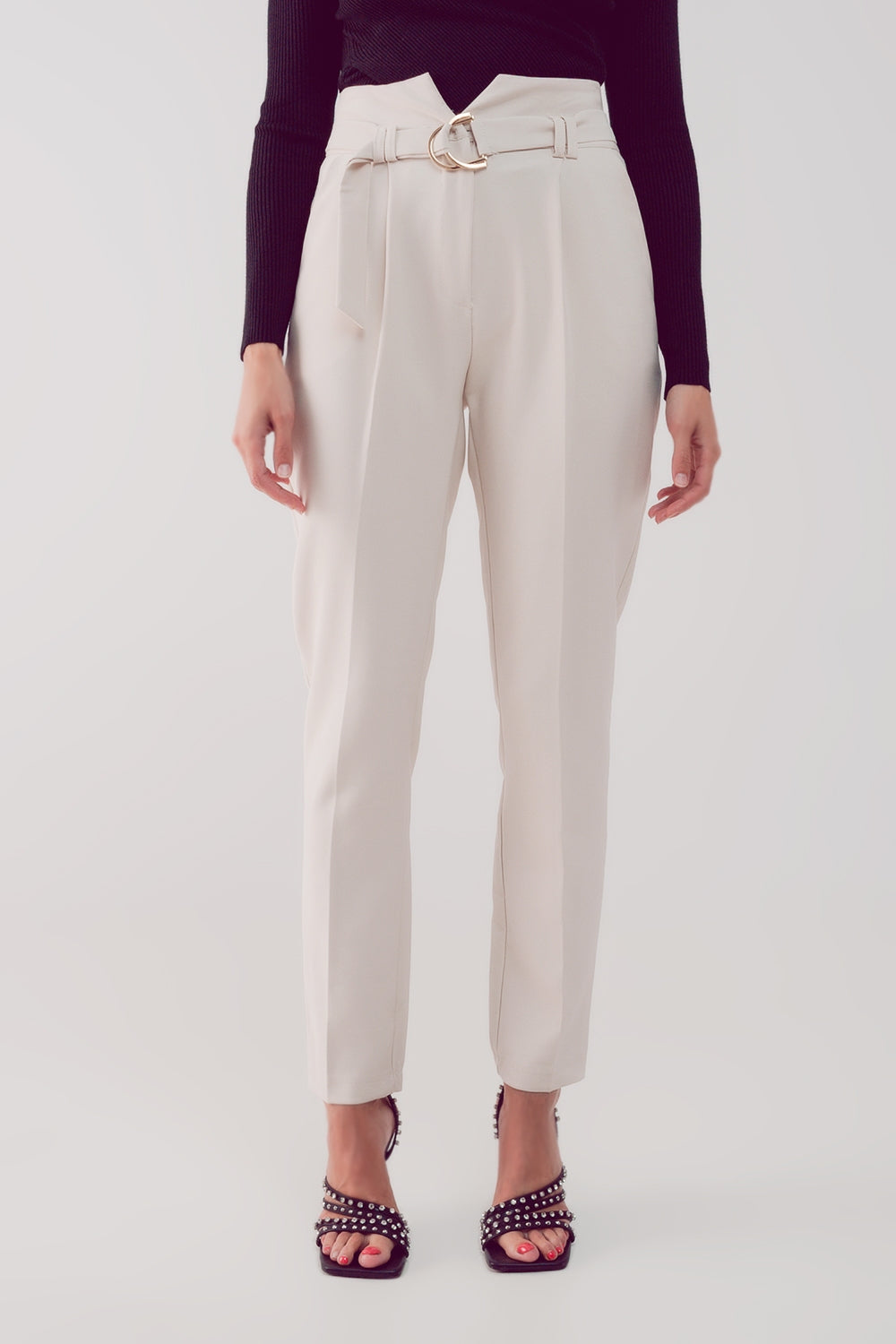 Pantalones pitillo crudos con cintura estilo paperbag