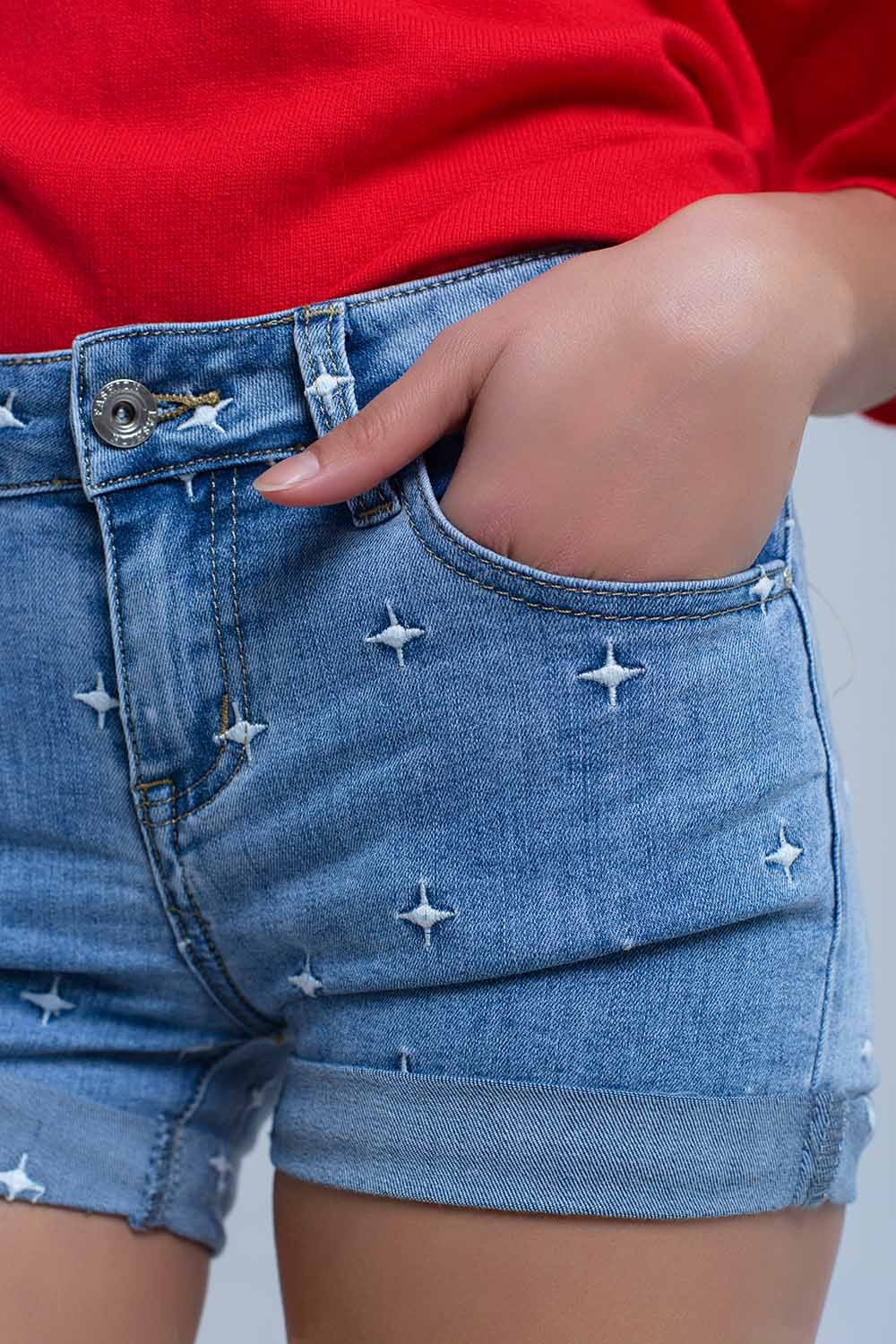 Shorts vaqueros con detalle de estrellas