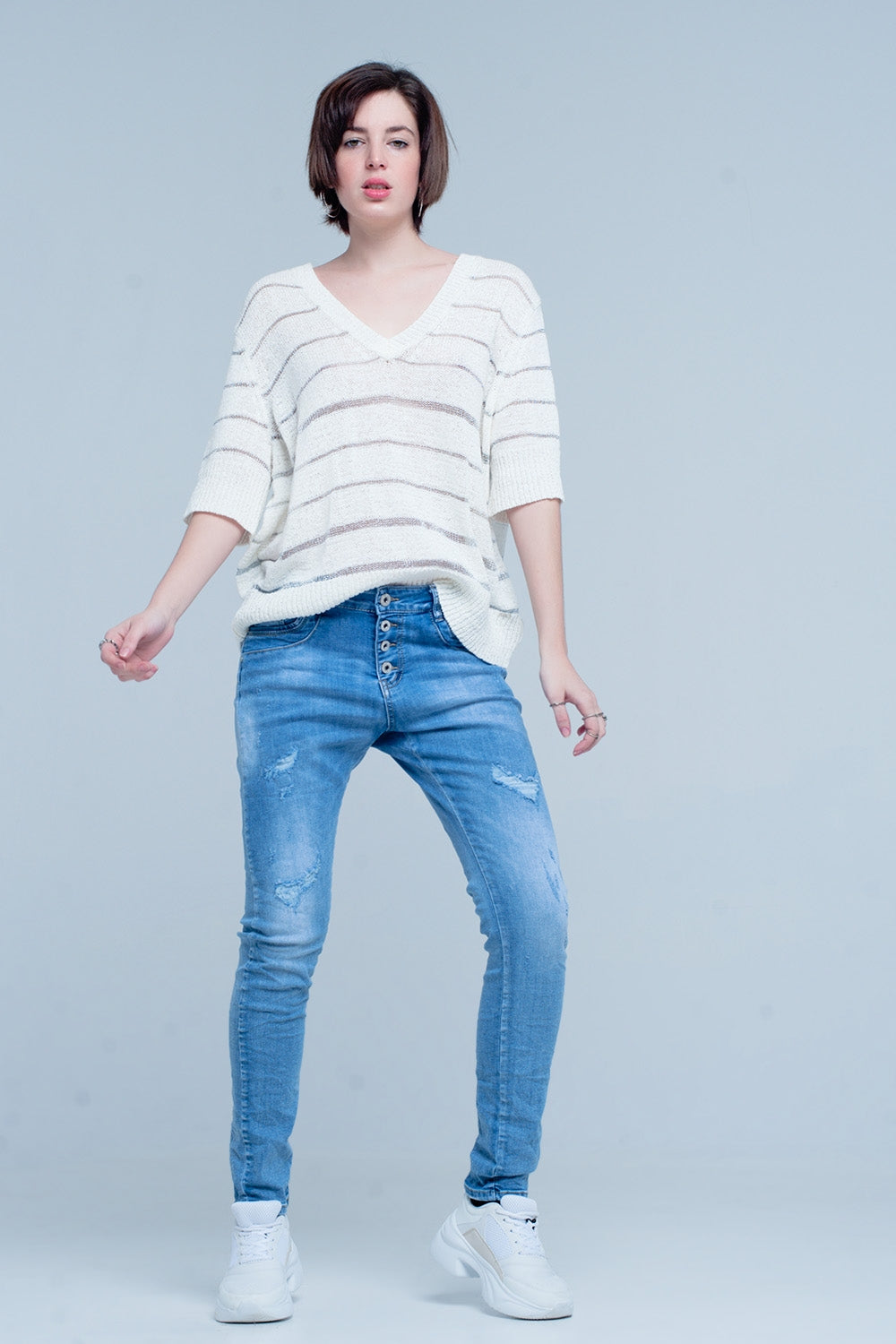 Vaquero azul lavado rasgado boyfriend